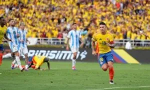 Argentina thua vì quả phạt đền gây tranh cãi
