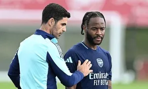 Arteta: 'Quyết định tuyển mộ Sterling trong 10 giây'