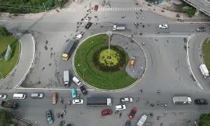 Thu hẹp vòng xoay cửa ngõ TP HCM để giảm tai nạn